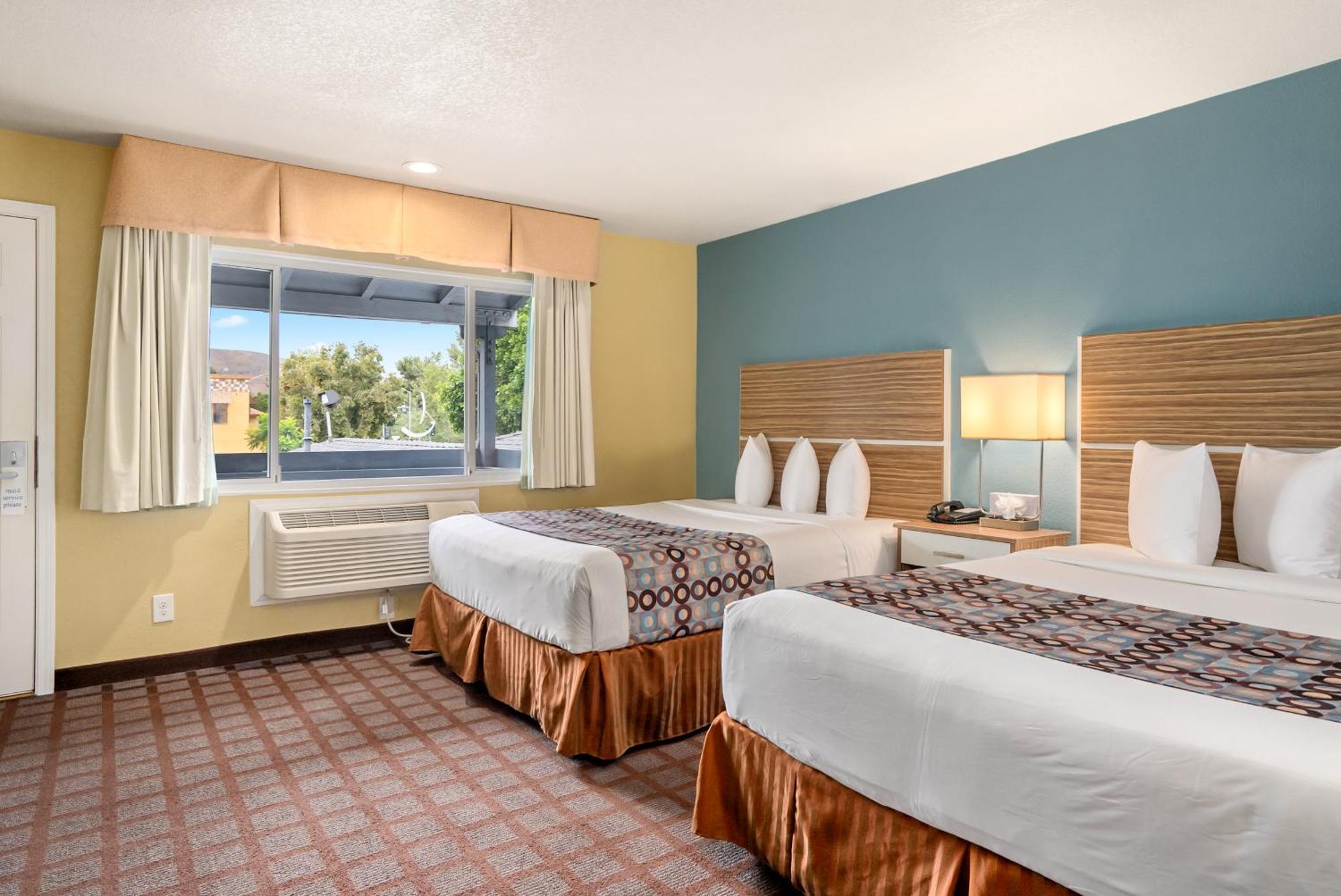 Avenue Inn Downtown District Slo サンルイスオビスポ エクステリア 写真
