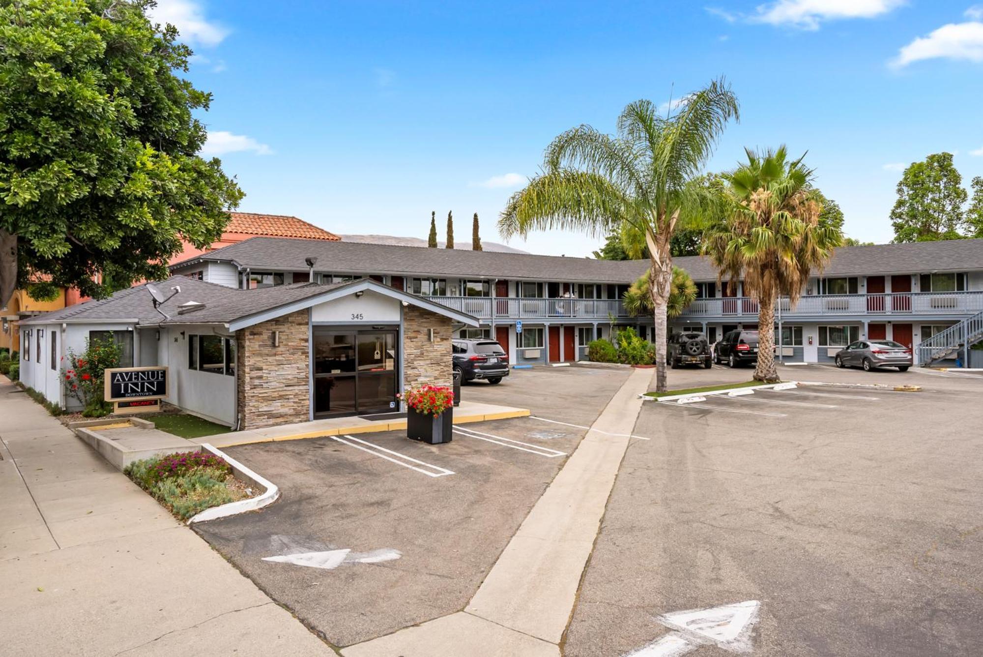 Avenue Inn Downtown District Slo サンルイスオビスポ エクステリア 写真